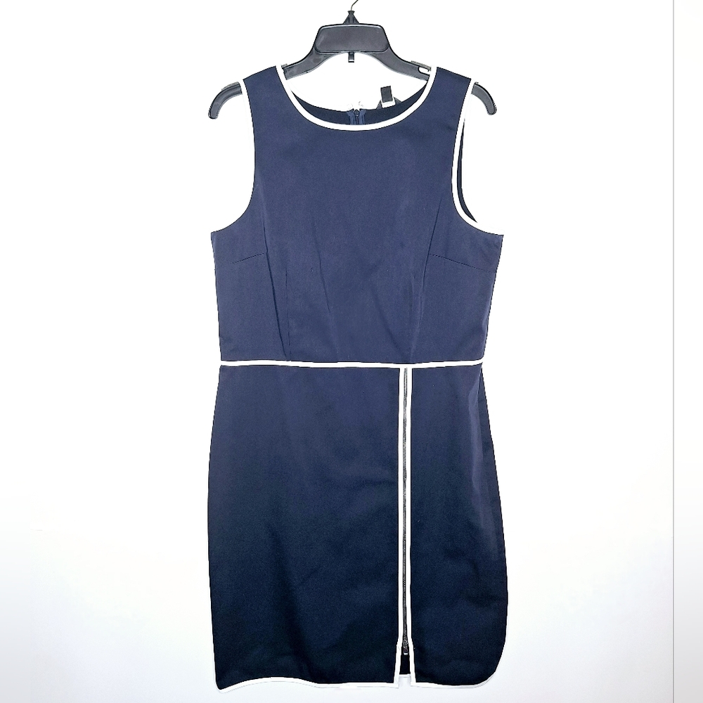 Ann Taylor "The Tailored Office" Career,yachet core, quite luxury, shift dress.